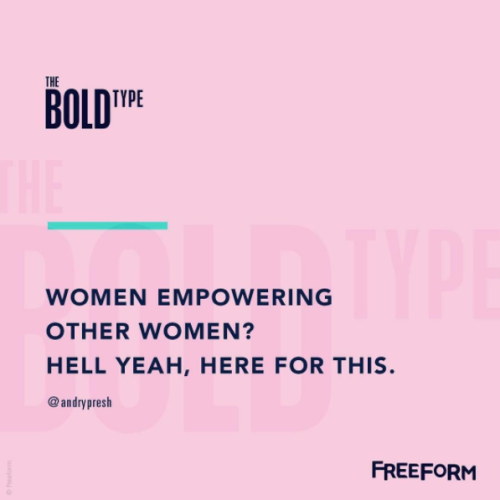 Imagem de fundo rosa com o texto "Women empowering other women? Hell yeah, here for this."